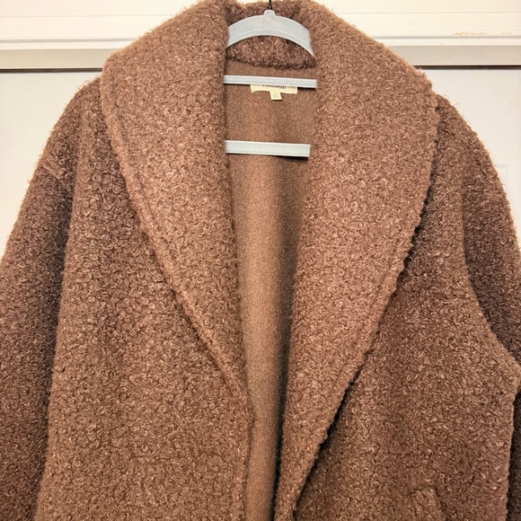 Madewell Pebbled Faux Shearling Shawl Collar Coat – Size M | Cozy Cottage - Picture 3 of 15